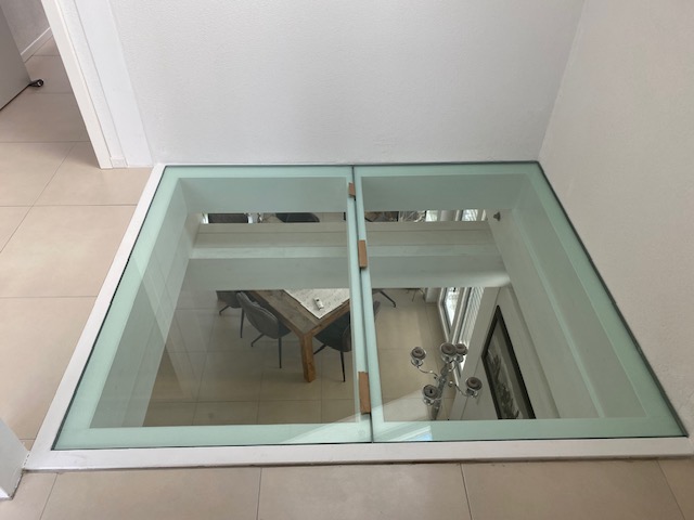 Beispielbild begehbares Glas